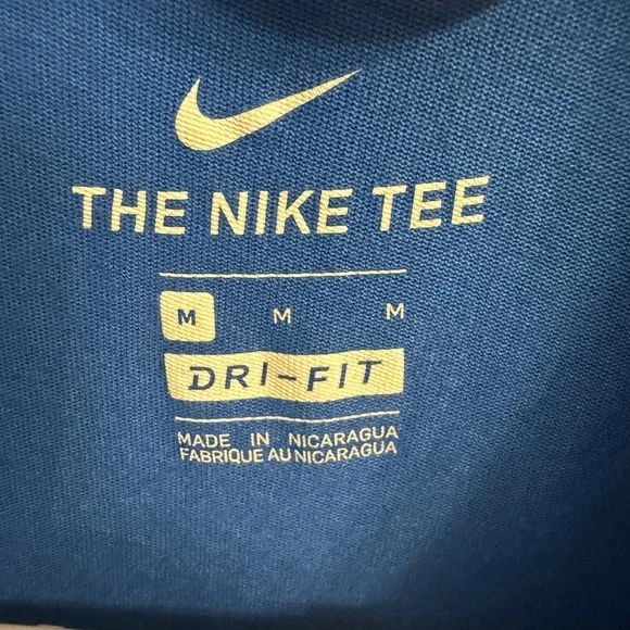 Nike Dri-fit Medium T-shirt - Picture 2 of 4